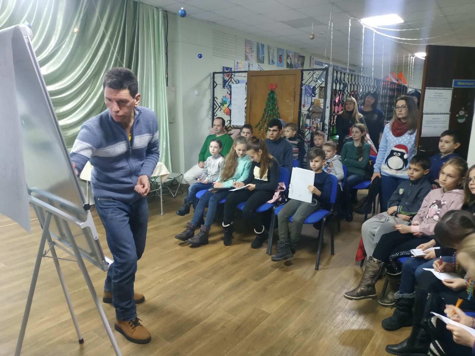 Мастер-класс «Чжэнь-Шань-Жэнь — хао» в Донецком областном центре технического творчества детей и юношества